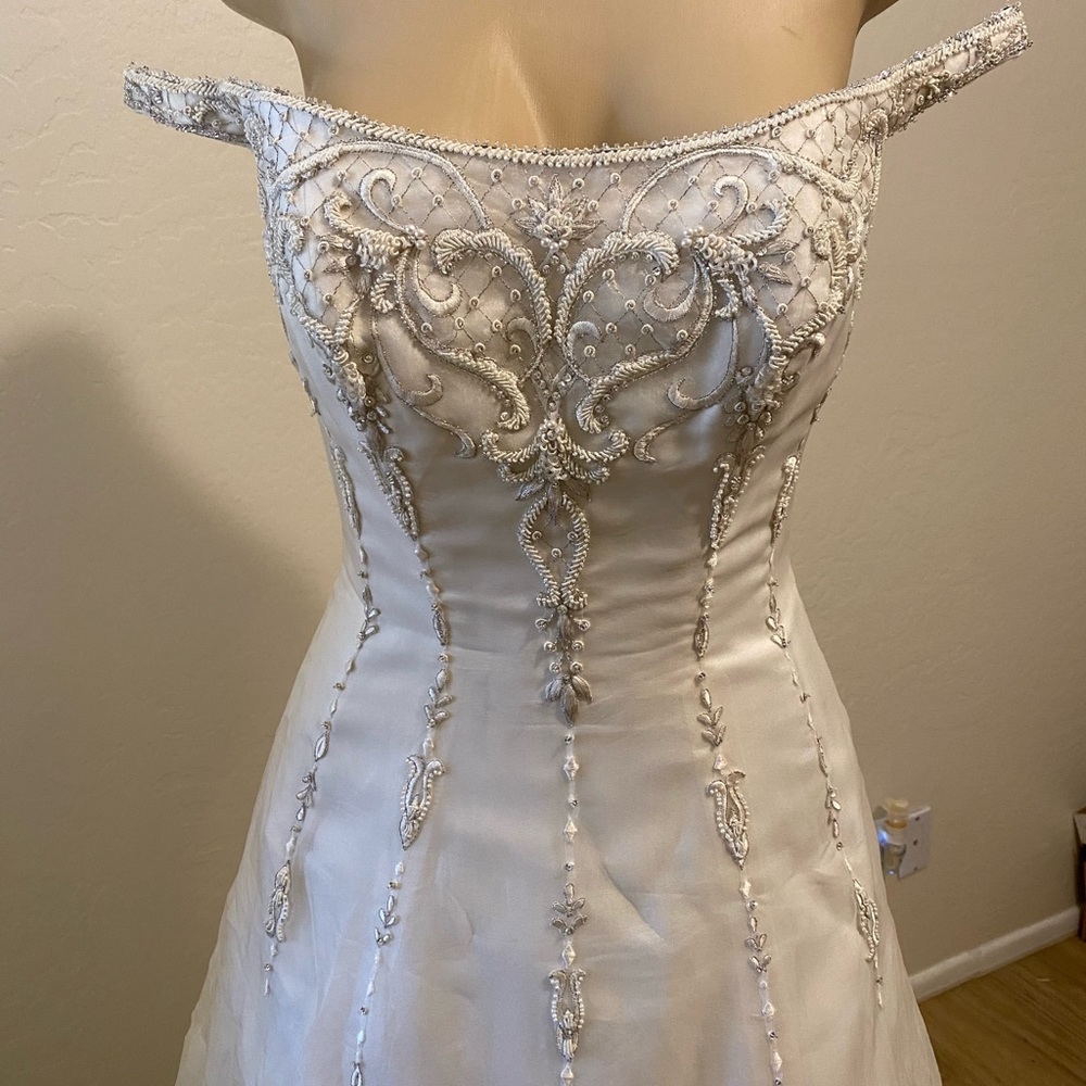 Beautiful Beaded Vintage Style Wedding Dress Old Hollywood Look Off Shouler